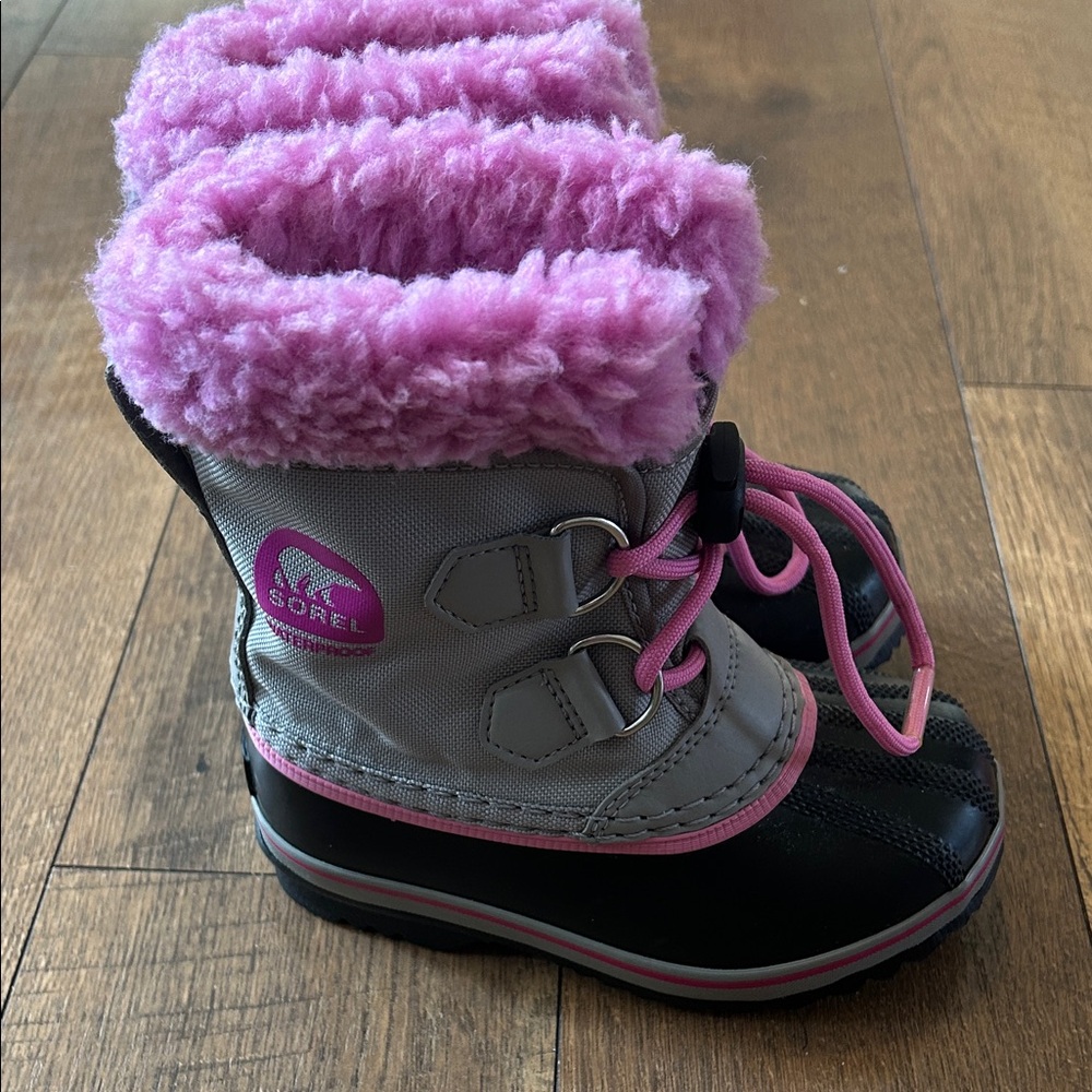 Sorel Kids Snow Boots - Pink and Black